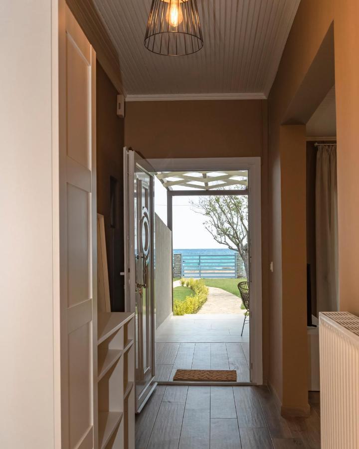Azzurro Seafront Houses Nea Kallikrateia Екстериор снимка