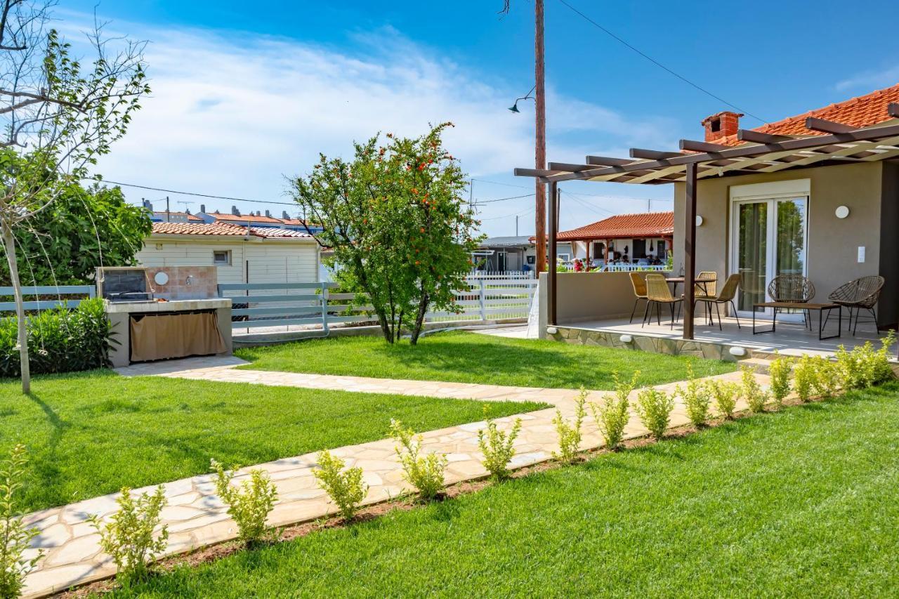 Azzurro Seafront Houses Nea Kallikrateia Екстериор снимка
