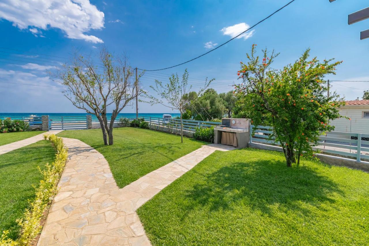 Azzurro Seafront Houses Nea Kallikrateia Екстериор снимка