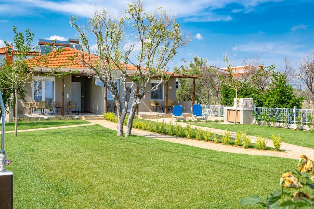 Azzurro Seafront Houses Nea Kallikrateia Екстериор снимка
